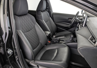 Подержанный автомобиль Toyota Corolla Sedan 2020 года (23 фото)