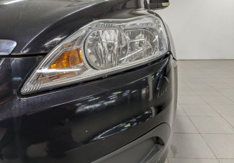 Подержанный автомобиль Ford Focus Sedan 2010 года (16 фото)
