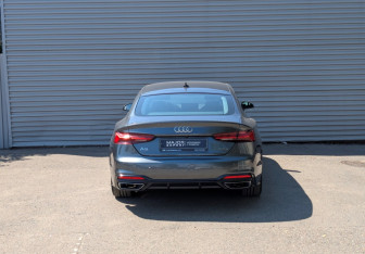 Подержанный автомобиль Audi A5 Liftback 2021 года (13 фото)