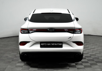 Подержанный автомобиль JAC J7 2021 года (4 фото)