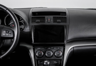 Подержанный автомобиль Mazda 6 Sedan 2011 года (13 фото)