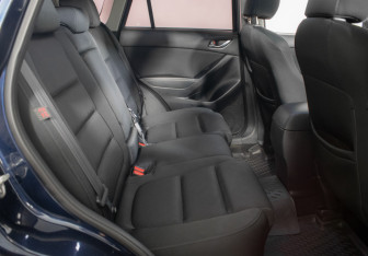 Подержанный автомобиль Mazda CX-5 2016 года (10 фото)