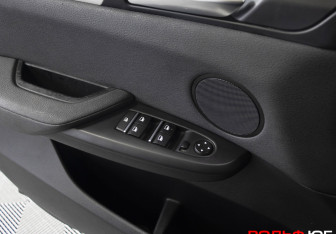 Подержанный автомобиль BMW X3 2013 года (18 фото)