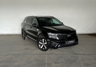 Подержанный автомобиль Kia Sorento 2023 года (3 фото)