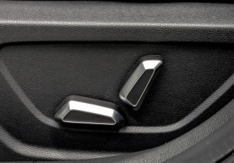 Подержанный автомобиль Geely Coolray 2023 года (28 фото)