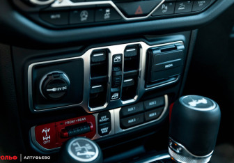 Новый Jeep Wrangler 2025 (22 фото)