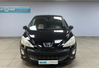 Подержанный автомобиль Peugeot 308 Hatchback 2010 года (2 фото)