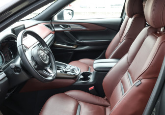 Подержанный автомобиль Mazda CX-9 2019 года (18 фото)