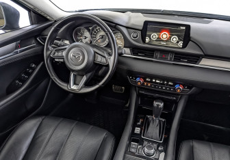 Подержанный автомобиль Mazda 6 Sedan 2020 года (30 фото)