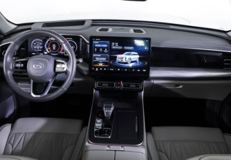 Подержанный автомобиль GAC GS8 2023 года (15 фото)