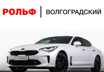 Подержанный автомобиль Kia Stinger 2018 года (29 фото)