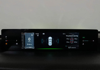 Подержанный автомобиль Changan Lamore 2023 года (11 фото)