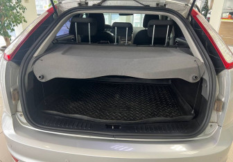 Подержанный автомобиль Ford Focus Hatchback 2010 года (17 фото)