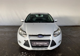 Подержанный автомобиль Ford Focus Sedan 2013 года (2 фото)