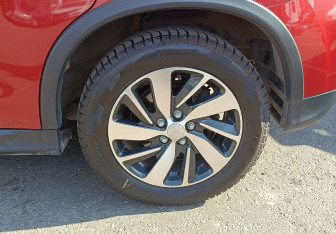 Подержанный автомобиль Mitsubishi ASX 2018 года (13 фото)