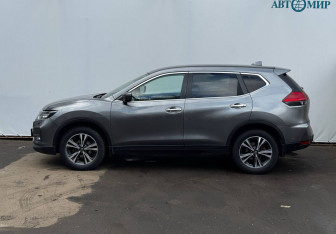 Подержанный автомобиль Nissan X-Trail 2019 года (5 фото)
