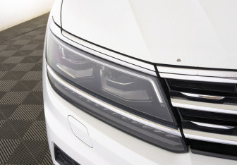 Подержанный автомобиль Volkswagen Tiguan 2017 года (11 фото)