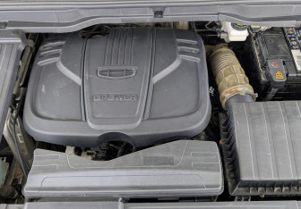 Подержанный автомобиль Geely Coolray 2023 года (9 фото)