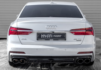 Подержанный автомобиль Audi A6 Sedan 2020 года (6 фото)