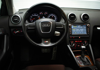Подержанный автомобиль Audi A3 Hatchback 2012 года (8 фото)