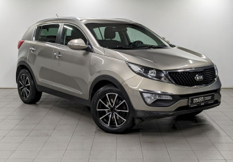 Подержанный автомобиль Kia Sportage 2014 года (3 фото)