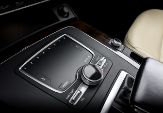 Подержанный автомобиль Audi Q5 2017 года (28 фото)