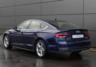 Подержанный автомобиль Audi A5 Liftback 2018 года (7 фото)