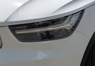 Подержанный автомобиль Volvo XC40 2020 года (11 фото)