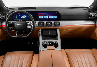 Подержанный автомобиль Jaecoo J8 2024 года (8 фото)