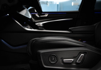 Подержанный автомобиль Audi A6 Sedan 2018 года (72 фото)