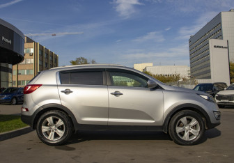 Подержанный автомобиль Kia Sportage 2012 года (4 фото)
