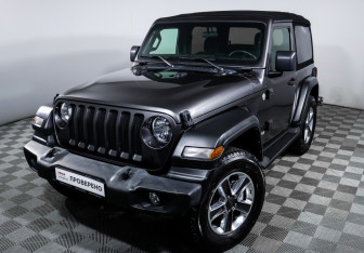 Подержанный автомобиль Jeep Wrangler 2021 года (17 фото)