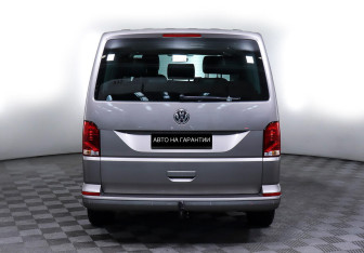 Подержанный автомобиль Volkswagen Multivan 2020 года (6 фото)