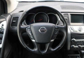 Подержанный автомобиль Nissan Murano Suv 2012 года (15 фото)