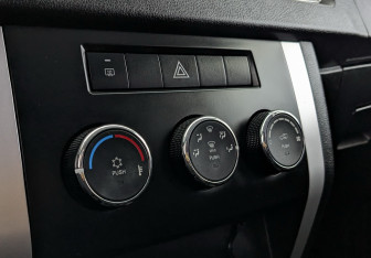 Подержанный автомобиль УАЗ Patriot 2021 года (14 фото)