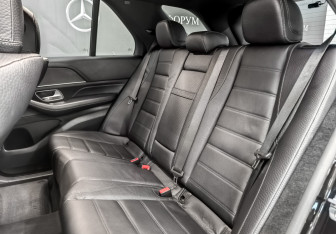 Подержанный автомобиль Mercedes-Benz GLE 2019 года (12 фото)