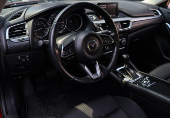 Подержанный автомобиль Mazda 6 Sedan 2018 года (12 фото)