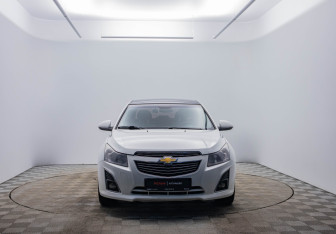 Подержанный автомобиль Chevrolet Cruze Sedan 2014 года (2 фото)