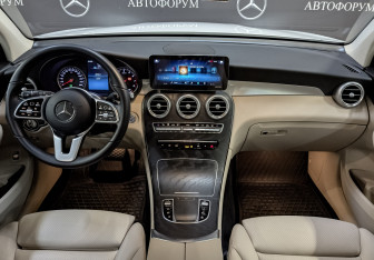 Подержанный автомобиль Mercedes-Benz GLC Coupe 2021 года (14 фото)
