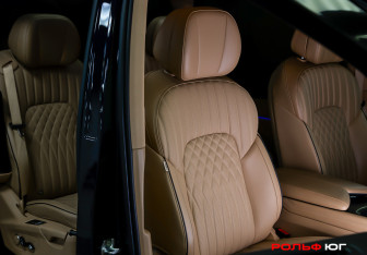 Подержанный автомобиль Voyah Dream 2023 года (21 фото)