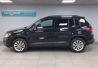 Подержанный автомобиль Volkswagen Tiguan 2015 года (8 фото)