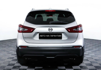 Подержанный автомобиль Nissan Qashqai 2021 года (6 фото)