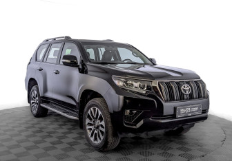 Подержанный автомобиль Toyota Land Cruiser Prado 2021 года (3 фото)