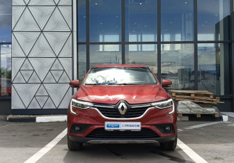 Подержанный автомобиль Renault Arkana 2019 года (2 фото)