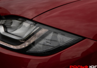 Подержанный автомобиль Jaguar F-Pace 2017 года (24 фото)