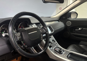 Подержанный автомобиль Land Rover Range Rover Evoque 2017 года (23 фото)