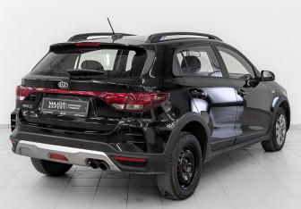 Подержанный автомобиль Kia Rio Hatchback 2021 года (5 фото)