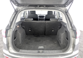 Подержанный автомобиль Geely Coolray 2022 года (10 фото)