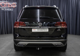 Подержанный автомобиль Volkswagen Teramont 2018 года (6 фото)