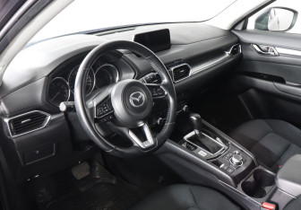 Подержанный автомобиль Mazda CX-5 2019 года (9 фото)